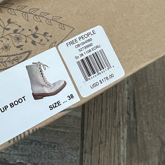 Free People Santa Fe Lace-Up Boot in Ecru size 8 - Picture 10 of 12